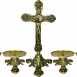 Conjunto Crucifixo Metal De Altar 30 Cm E 6 Castiçal Baixo