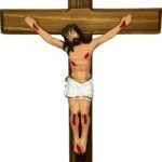 CRUCIFIXO MADEIRA PAREDE COM CRISTO EM RESINA 40CM