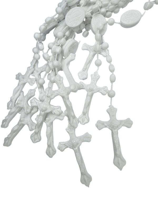 15414614550-td-19-branco-2-3.jpg KIT 24 TERÇO PLASTICO PEQUENO VÁRIAS CORES