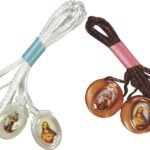 ESCAPULÁRIO MADRE PÉROLA NO CORDÃO