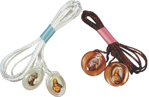 ESCAPULÁRIO MADRE PÉROLA NO CORDÃO