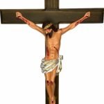 CRUCIFIXO MADEIRA PAREDE COM CRISTO EM RESINA 50CM