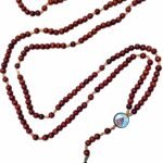 ROSARIO DE MADEIRA COM TRIÂNGULO RESINADO