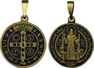 MEDALHA SÃO BENTO OURO VELHO PEQUENA 22 MM