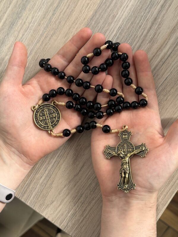 15396096228-foto-03.jpg TERÇO SÃO BENTO PRETO 10CM CRUZ GRANDE