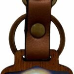 CHAVEIRO ESCUDO MADEIRA - CARLO ACUTIS