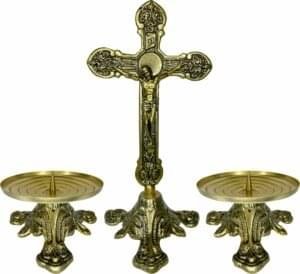 Conjunto Crucifixo Metal De Altar 30 Cm E 2 Castiçal Baixo 7X13Cm