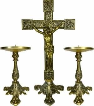 Conjunto Crucifixo Metal De Altar 37,5 Cm E 2 Castiçal Alto 21X12Cm